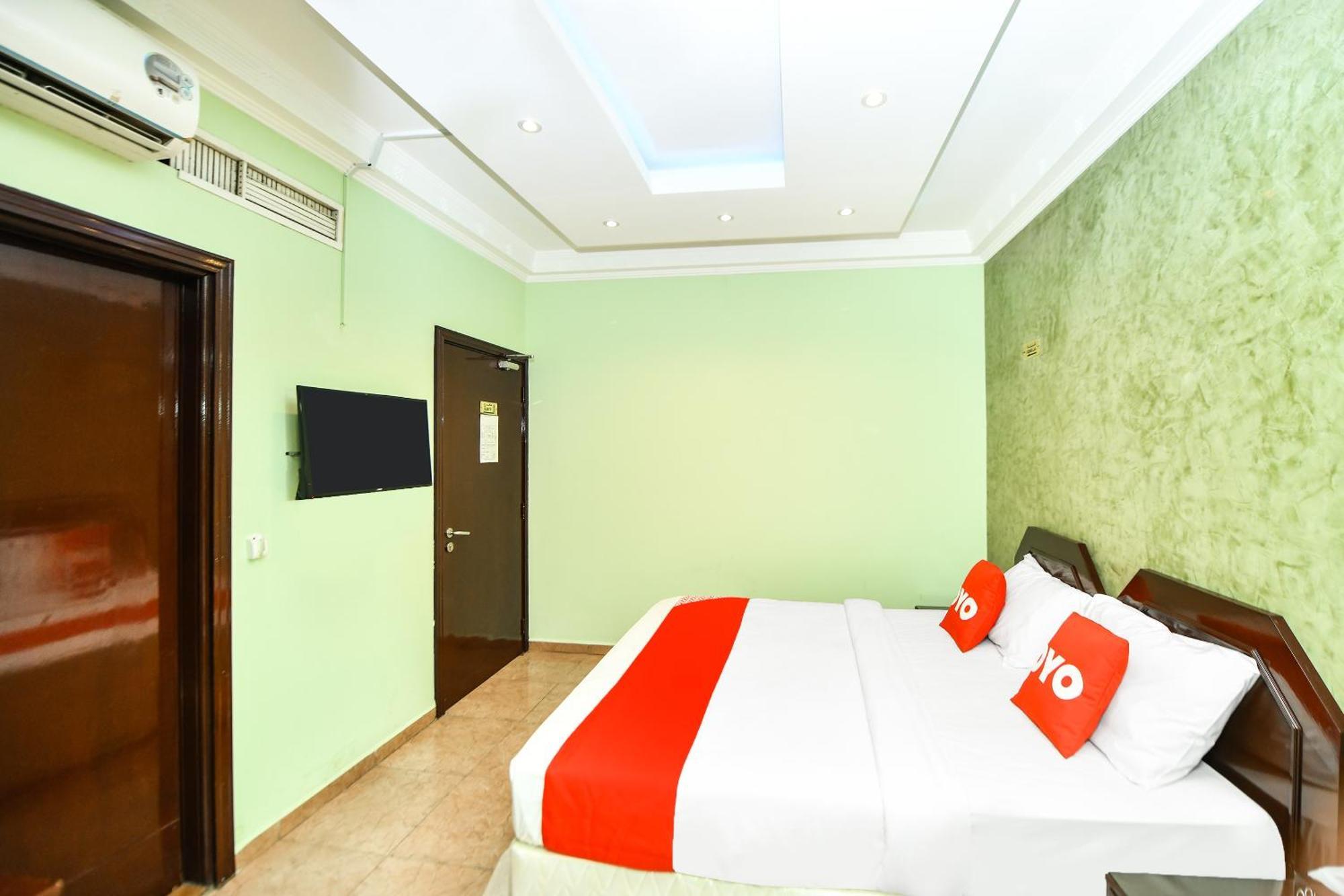 Oyo 137 Marina Hotel Muscat Exterior foto